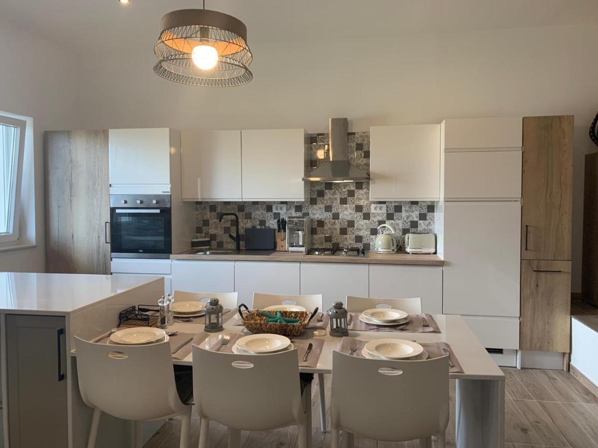 La Dolce Vita Apartment Posedarje Kültér fotó