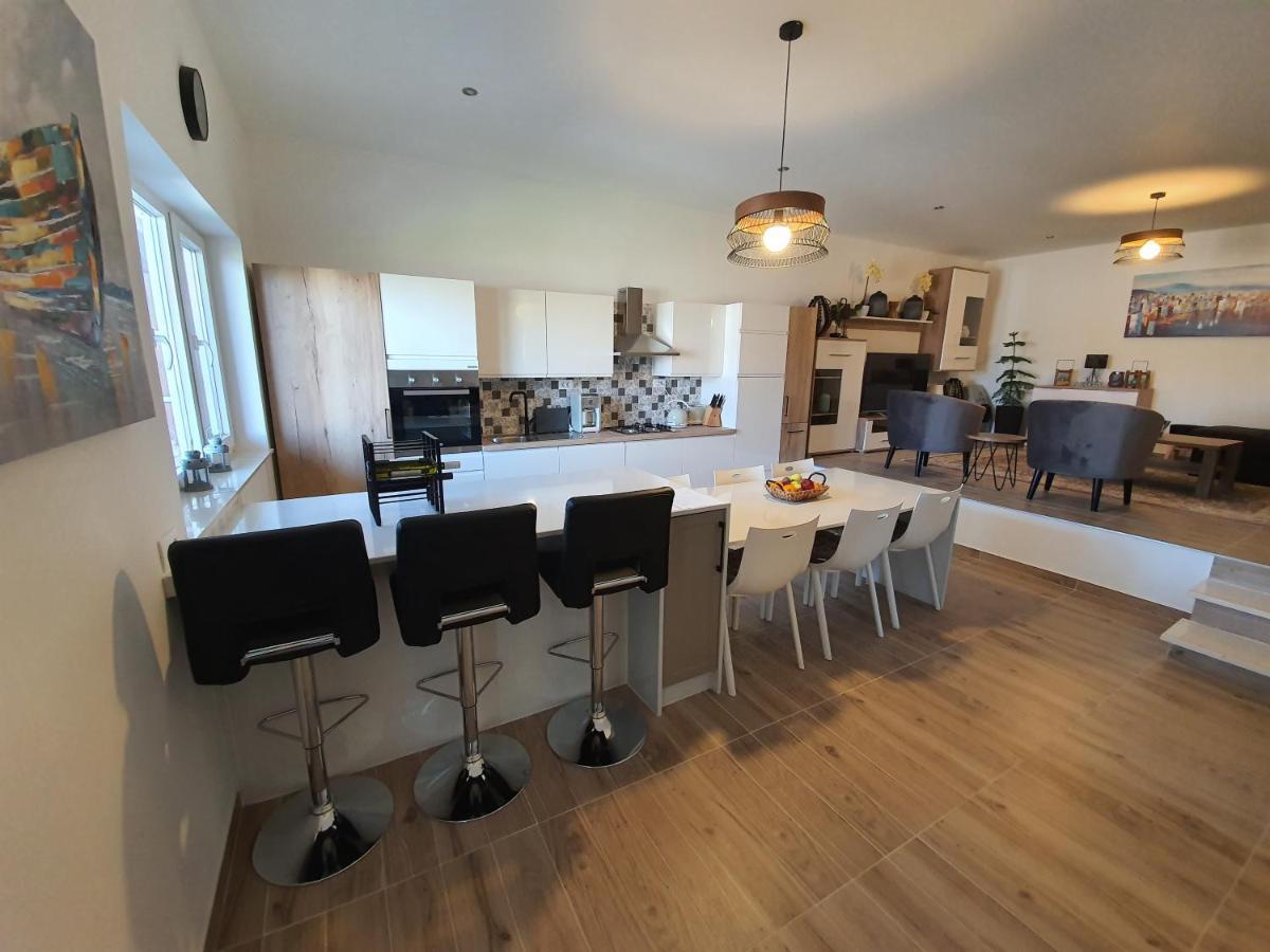 La Dolce Vita Apartment Posedarje Kültér fotó